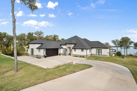 New construction Single-Family house 121 Diamond Pt, Corsicana, TX 75109 - image