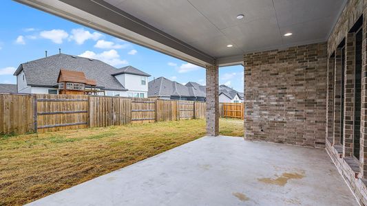 New construction Single-Family house 340 Allegheny Way, Kyle, TX 78640 Design 2850W- photo 2 2