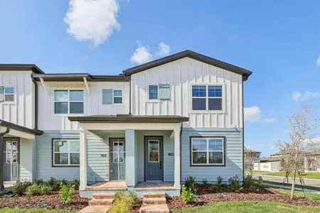 New construction Townhouse house 17490 Northlake Grove Dr, Winter Garden, FL 34787 - image