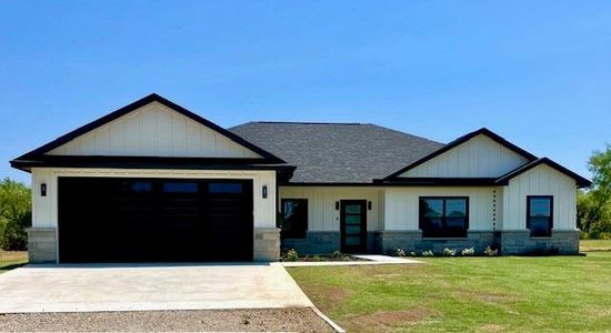 New construction Single-Family house 122 Vick Dr, Brownwood, TX 76801 - image