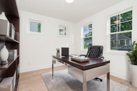 Virtual Staging Office