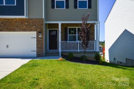 New construction Single-Family house 584 Country Oak Dr, Asheville, NC 28804 plan Penwell - image