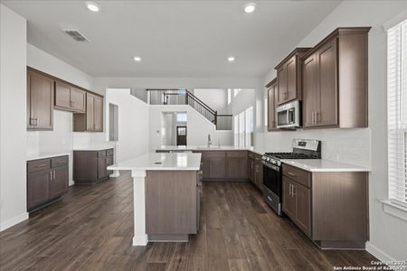 New construction Single-Family house Seguin, TX 78155 Lyndon- photo 5 5