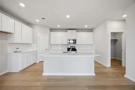New construction Single-Family house 806 Mockingbird Passage Dr, Beasley, TX 77417 plan Bandera - image 7