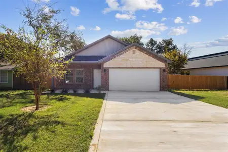 New construction Single-Family house 1101 Maloma Ct, Tool, TX 75143 - image
