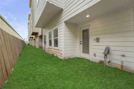 New construction Single-Family house 1946 Purswell Rd, Houston, TX 77055 plan Sienna - image 3