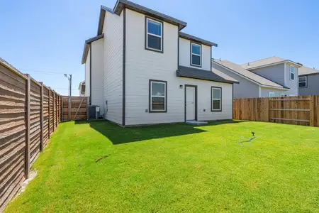 New construction Single-Family house 120 Carmel Canyon Trl, Jarrell, TX 76537 - image