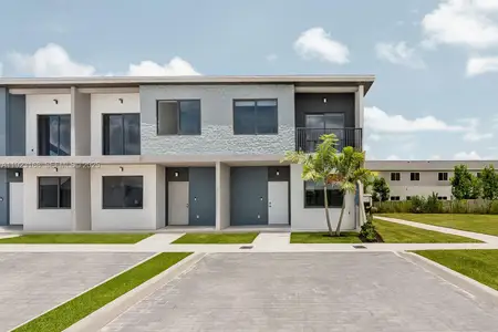 New construction Townhouse house 419 Nw 13 Ct, Florida City, FL 33034 - image