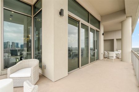 New construction Condo house 5656 San Felipe St, Unit 1701, Houston, TX 77056 - image