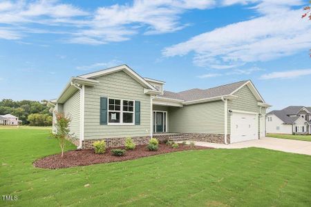 New construction Single-Family house 63 Blackberry Lane, Benson, NC 27504 - photo 3 3