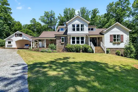 New construction Single-Family house 977 Windy Ridge Rd, Chapel Hill, NC 27517 - image
