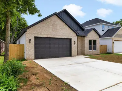 New construction Single-Family house 1905 Dillard St, Fort Worth, TX 76105 - image