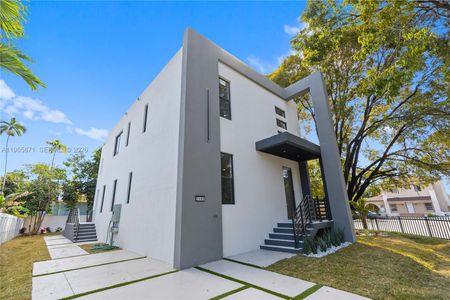 New construction Single-Family house 1644 Nw 8Th Ter, Miami, FL 33125 - image