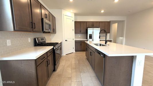 New construction Single-Family house 22645 W Irma Ln, Surprise, AZ 85387 plan Plan 4002 - image 4