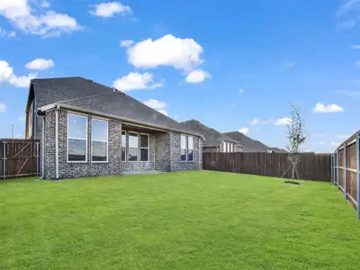 New construction Single-Family house 5016 Meadow Vista Ln, Fort Worth, TX 76036 - image 4