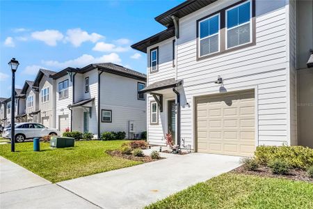 New construction Townhouse house 824 Longboat Dr, Davenport, FL 33896 null- photo 4 4