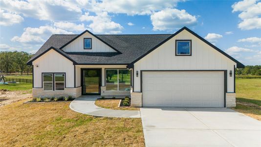 New construction Single-Family house 42 Meadow Lake Dr, Trinity, TX 75862 - image
