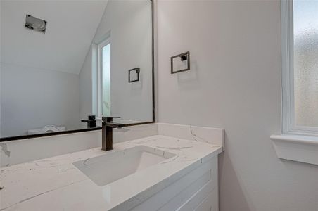 New construction Single-Family house 6840 Del Rio St, Houston, TX 77021 - image 20