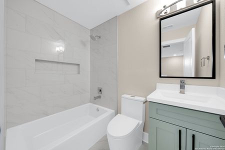 New construction Townhouse house 11710 Vance Jackson, Unit 702, San Antonio, TX 78230 - image