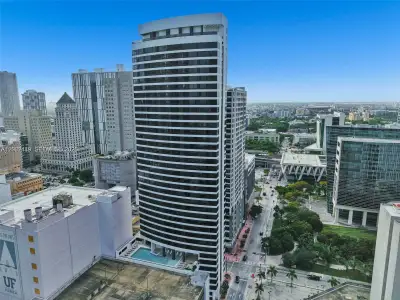 New construction Condo house 225 N Miami Ave, Unit 1801, Miami, FL 33128 - image
