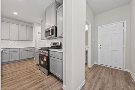 New construction Single-Family house 343 Emerald Thicket Ln, Huffman, TX 77336 - image 7