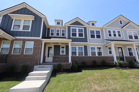 New construction Townhouse house 2595 Peaceful Valley Dr, Columbia, TN 38401 plan Braxton - image