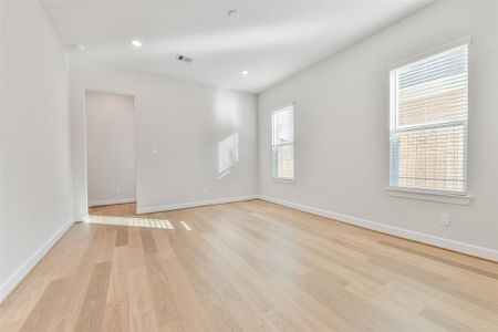 New construction Single-Family house 2515 S Houston Ave, Pearland, TX 77581 - image 13