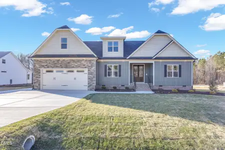 New construction Single-Family house 208 Freedom Rdg Dr, Smithfield, NC 27577 - image