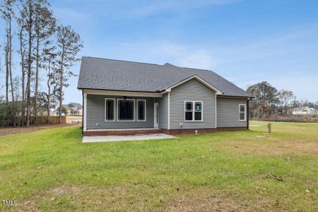 New construction Single-Family house 90 Blackberry Lane, Benson, NC 27504 - photo 24 24