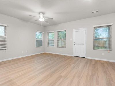 New construction Single-Family house 9026 Madera Rd, Unit A, Houston, TX 77078 - image 11