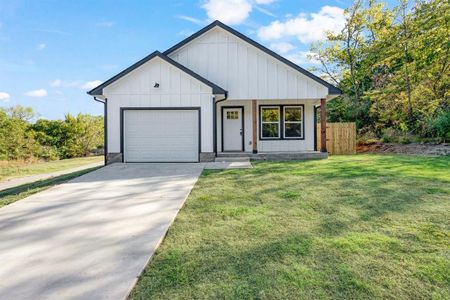 New construction Single-Family house 700 W Parnell Street, Denison, TX 75020 - photo 0