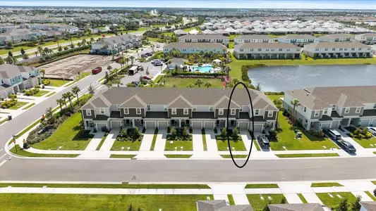 The Townhomes at Azario Lakewood Ranch by Taylor Morrison in Bradenton - image