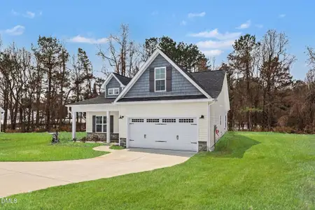 New construction Single-Family house 207 Tuskeegee Dr, Smithfield, NC 27577 - image