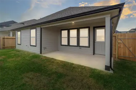New construction Single-Family house 2911 Solitude Pine Ln, Katy, TX 77493 plan 218 - image