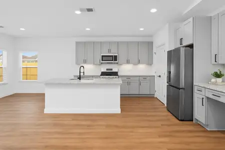 New construction Single-Family house 806 Colbert St, Dayton, TX 77535 plan The Franklin - image 3