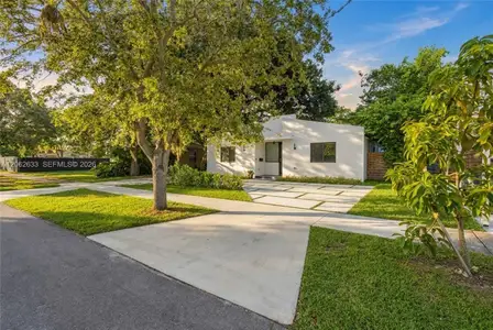 New construction Single-Family house 6421 Sw 59Th Ave, South Miami, FL 33143 - image