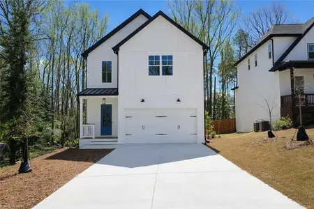 New construction Single-Family house 1664 Crestridge Dr Se, Marietta, GA 30067 - image