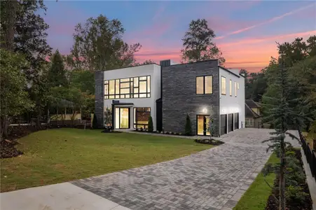 New construction Single-Family house 19 Spruell Springs Rd Ne, Atlanta, GA 30342 - image