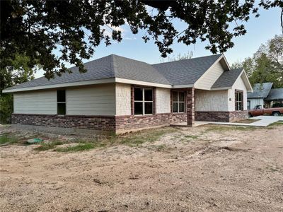 New construction Single-Family house 1215 Hulme St, Bowie, TX 76230 - image