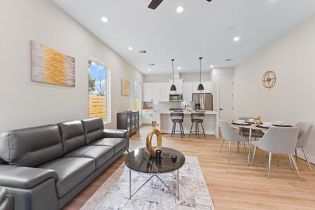 New construction Single-Family house 2131 Blalock Rd, Unit G, Houston, TX 77080 - image 4