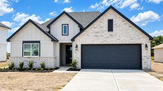 New construction Single-Family house 955 Elliott Dr, Nome, TX 77629 plan Elgin - image
