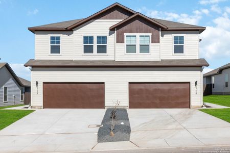 New construction Multi-Family house 718 Staglin Street, Buda, TX 78610 - photo 0