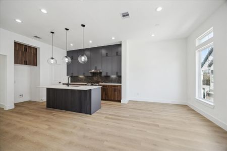New construction Single-Family house 754 Curtin St, Houston, TX 77018 - image 4
