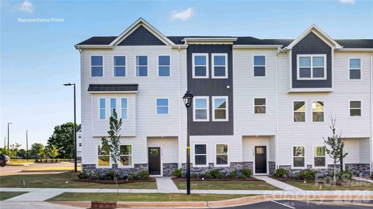 New construction Townhouse house 146 E Towhee Branch Pl, Unit TWNH A, Mooresville, NC 28117 - image