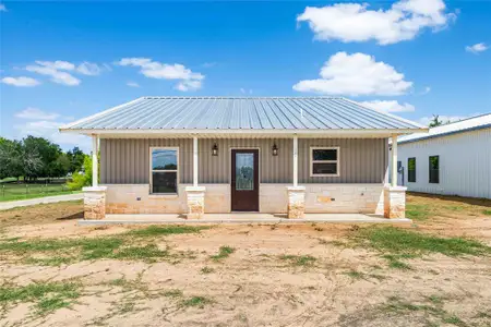 New construction Single-Family house 1105 E Navarro Ave, Mart, TX 76664 - image