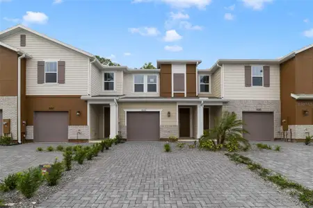 New construction Townhouse house 1661 Greenleaf Woods Cv, Oviedo, FL 32765 - image