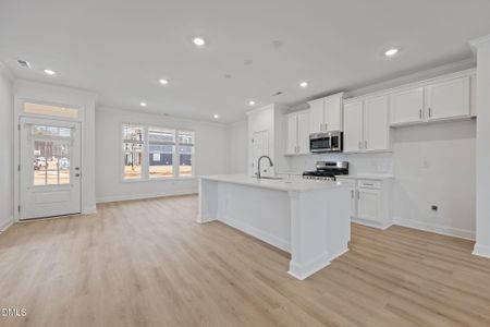 New construction Townhouse house 702 Winton Wy, Unit 552, Wake Forest, NC 27587 - image 8