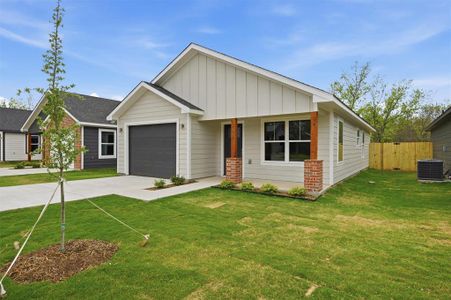 New construction Single-Family house 1008 S First St, Sherman, TX 75090 - image