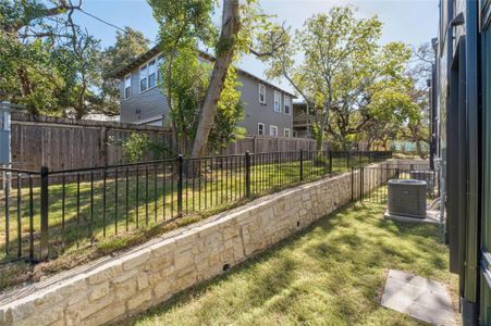 New construction Single-Family house 219 Lessin Ln, Unit 10A, Austin, TX 78704 - photo 23 23