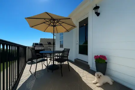 New construction Townhouse house 739 Bringhurst St, Houston, TX 77020 - image